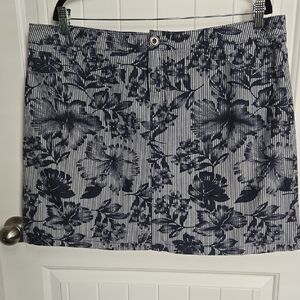 Croft & Barrow Navy & White Floral Pinstripe Skort Classic 100% Cotton Preppy